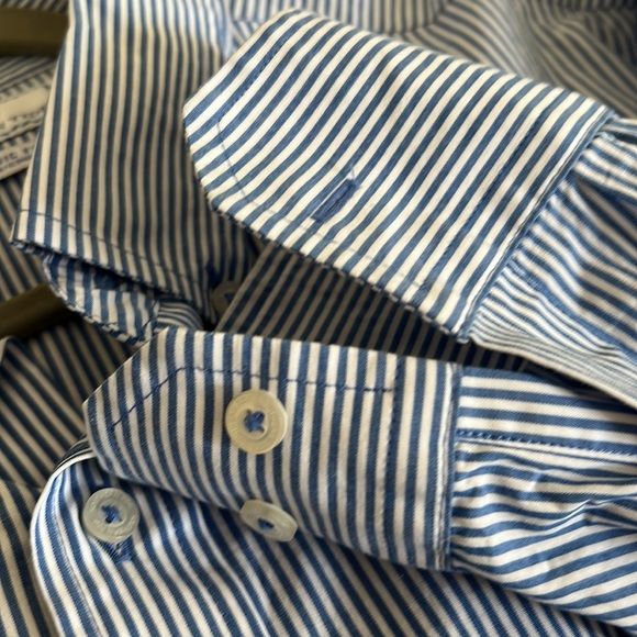 Men’s Southern Tide classic fit button down - Picture 5 of 5